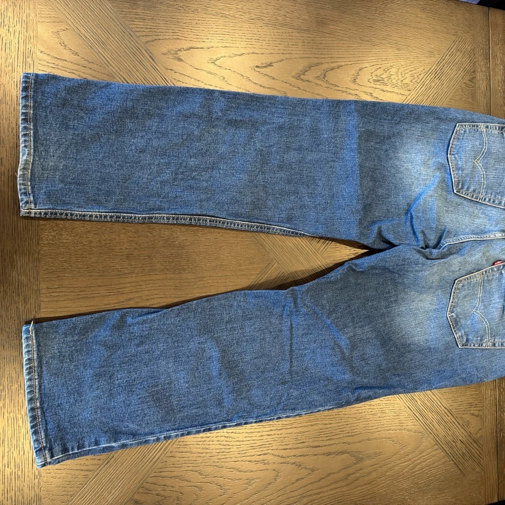 Men’s Levi's 541 Jeans - Picture 2 of 7